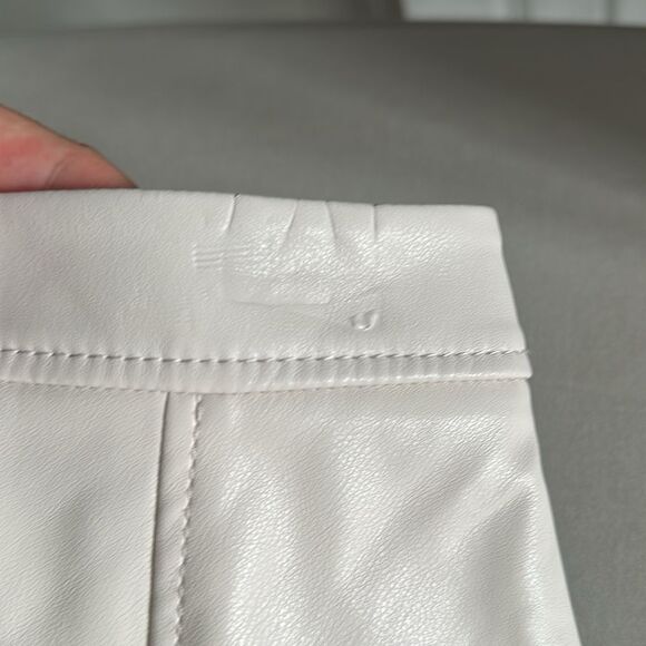Banana Republic Factory Faux Leather A-Line Midi Skirt Cream Size 6P Petite - Picture 4 of 13